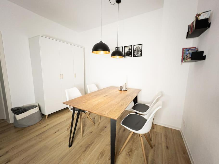 Wohlfuehl-Oase Mitten In Der Stadt - Garten, Grill, Netflix Und Drucker Leipzig Buitenkant foto